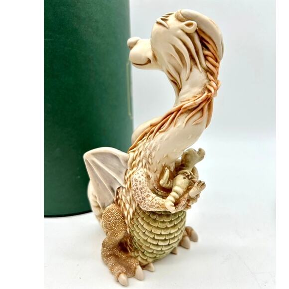 NIB Harmony Kingdom Tamira's Treasure Mom Baby Dragon 1290/3600 Collectible Mint - Picture 13 of 14